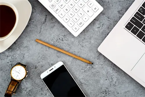 电脑为什么黑屏不能开机